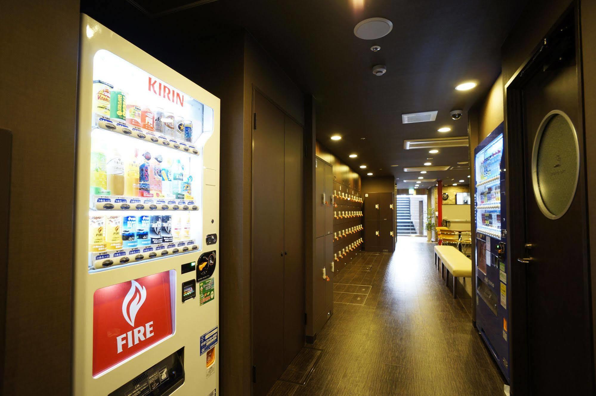 Отель B&S Eco Cube Shinsaibashi Осака Экстерьер фото